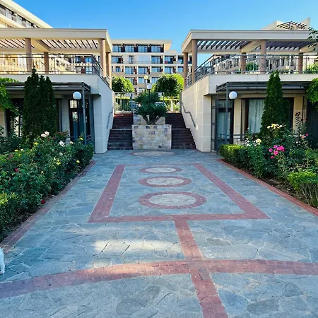 アパート Sorrento E 24