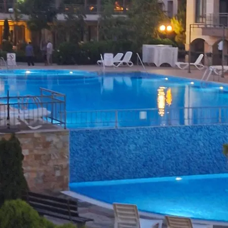 Sorrento E 24 アパート