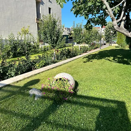 Sorrento E 24 アパート *